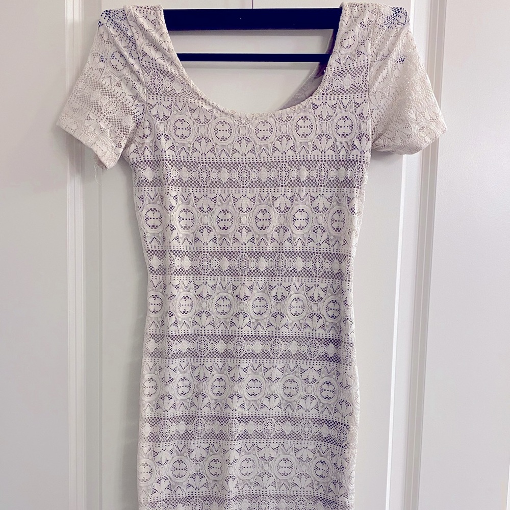 Lace bodycon mini dress